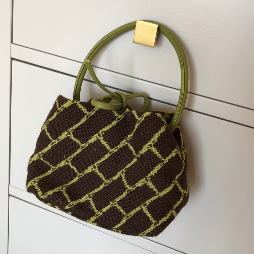 Needlepoint Handbag 👜